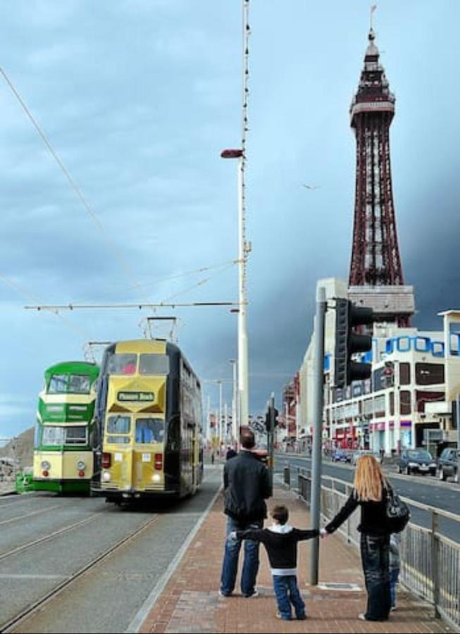 Xxhot Tubxx 4Bed Semi, Sleeps 8, 2 Bathrooms Blackpool Exterior foto